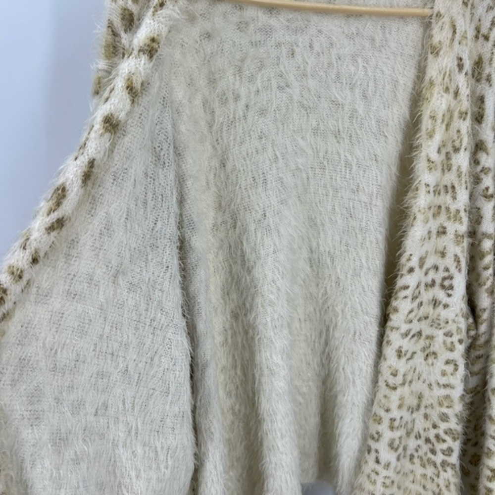 Peyton Primrose Eyelash Leopard Print Open Front … - image 4